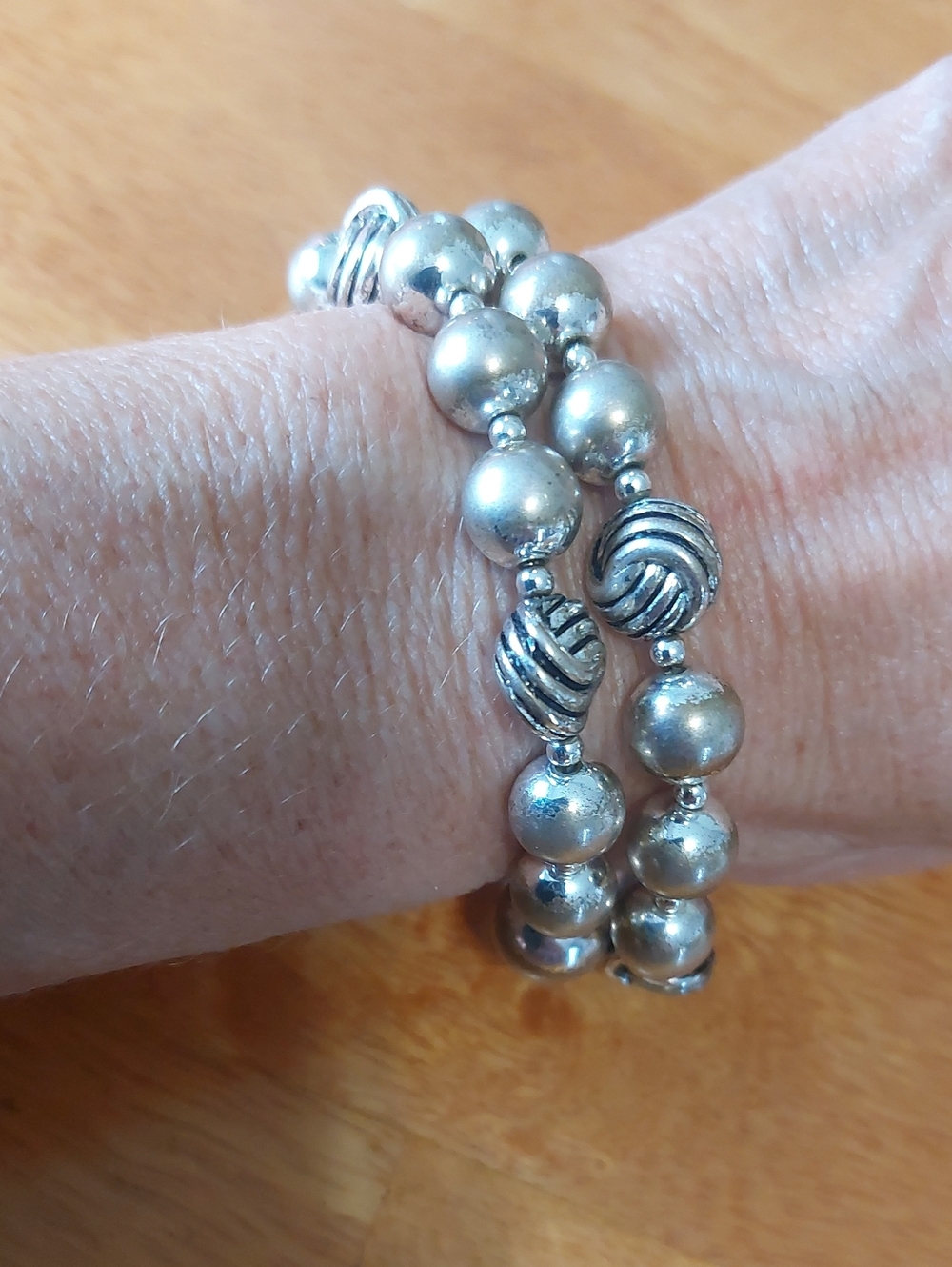 💚5/$25 Avon Double Strand Silvertone Metal Bead Bracelet NRT Tag